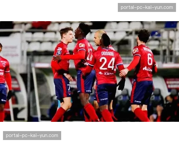 数据前瞻：布雷斯特高位压迫下的快速转换考验兰斯防线