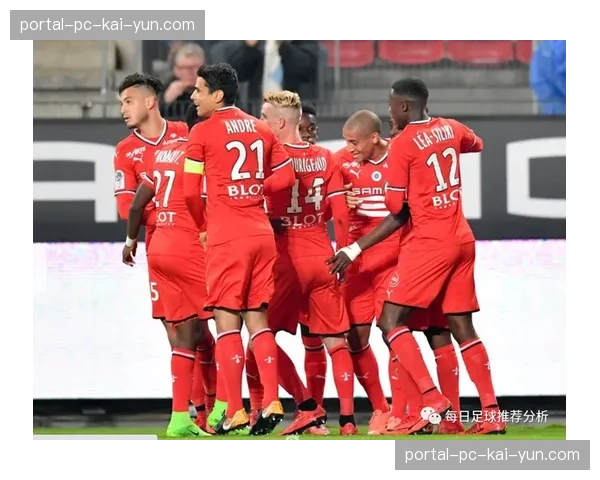 足球财务观察：法甲中游球队转会策略转向“技术型彩票”